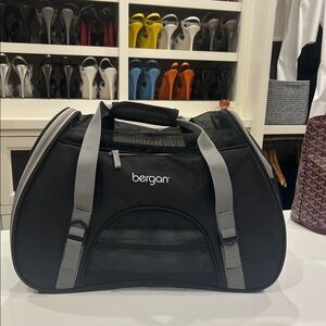 NEW Bergan Black Comfort Carrier Size L
